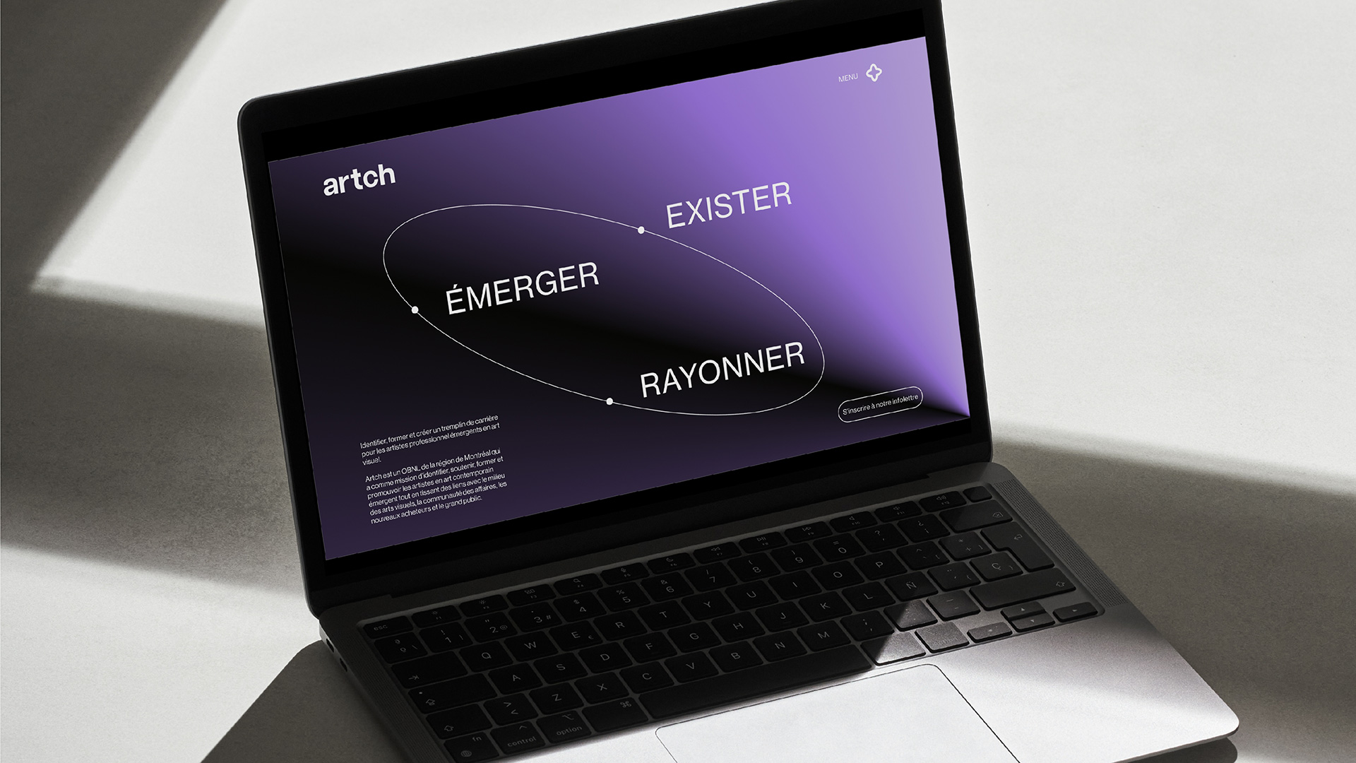 Page web Artch mauve sur macbook